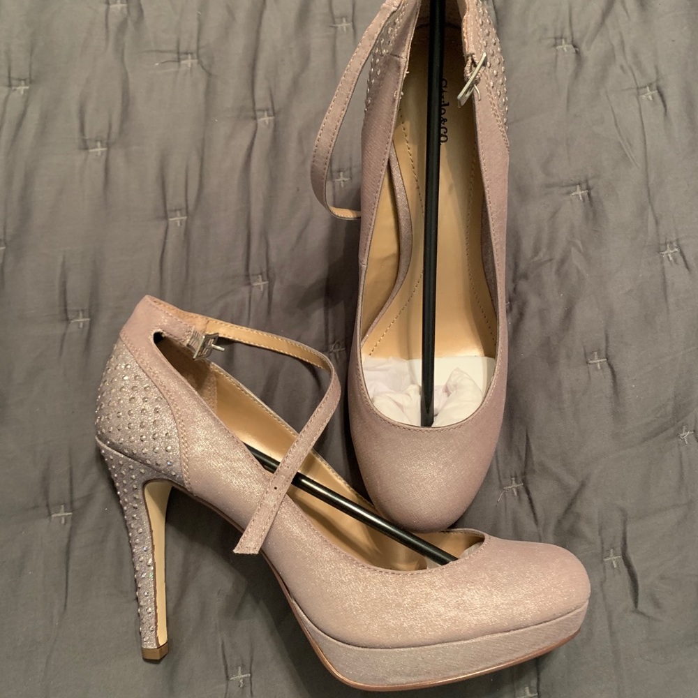Style & Co Pumps